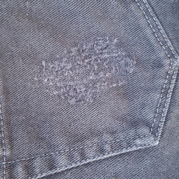 Brandy Melville Hi Rise Button Fly Distressed Denim Short 26 - Picture 8 of 12